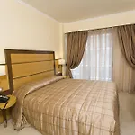 Hotel Manousos
