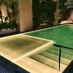 马努索斯城市酒店 酒店